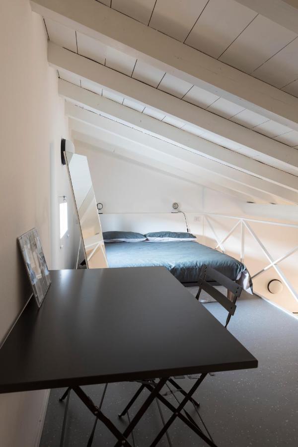 Xenia Apartments - Moderno Appartamento In Fondazione Prada Milan Luaran gambar